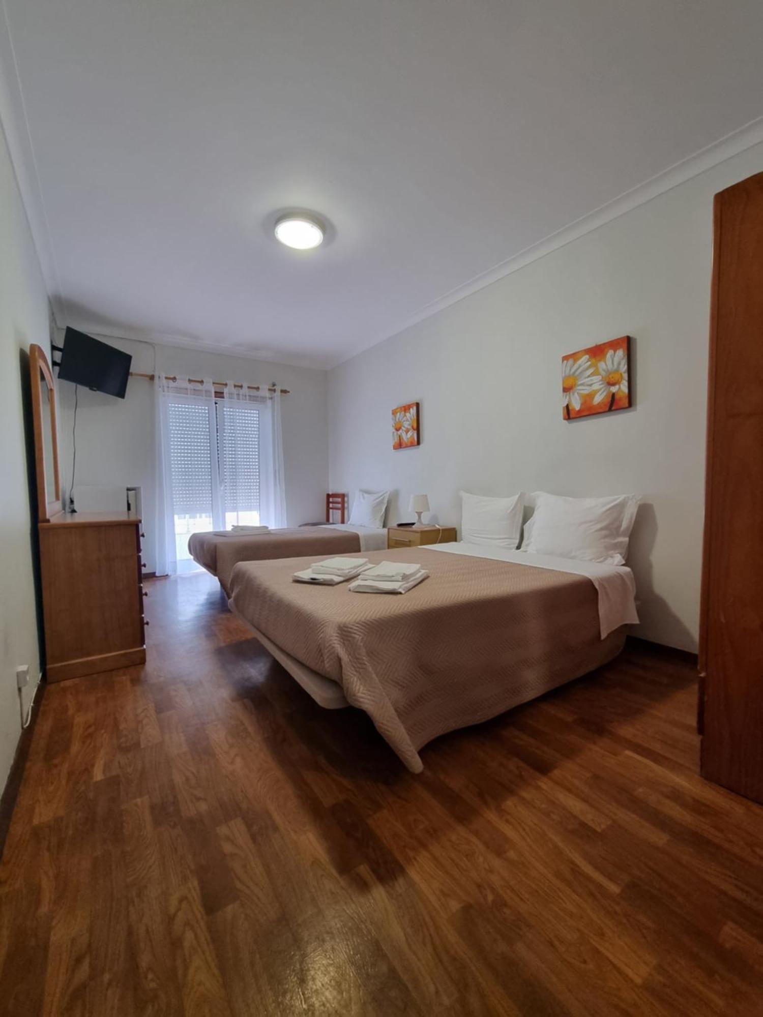 Residencia Salva-Vidas Назаре Экстерьер фото